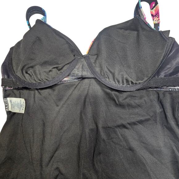 Lands' End Floral Wrap Underwire Tankini Top Size 14L - Picture 6 of 8